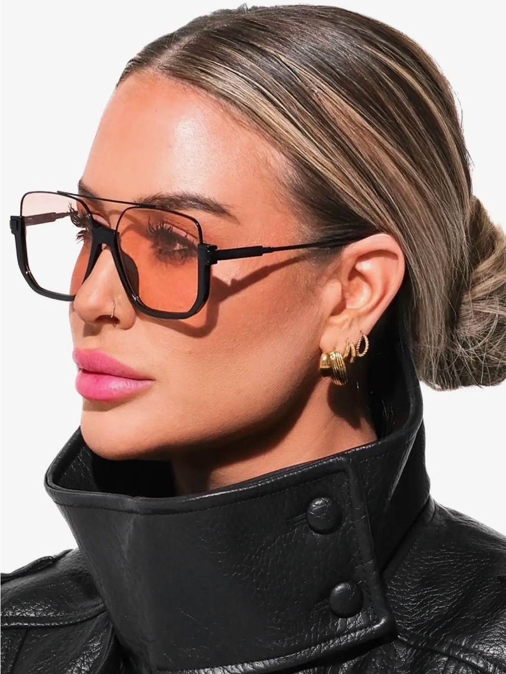 Outlining Statement Aviator Shades - Picture 2 of 9